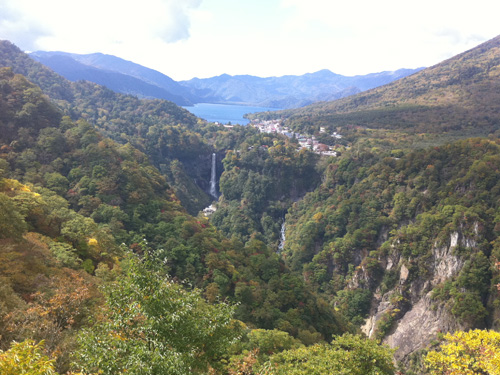 中禅寺湖と華厳の滝