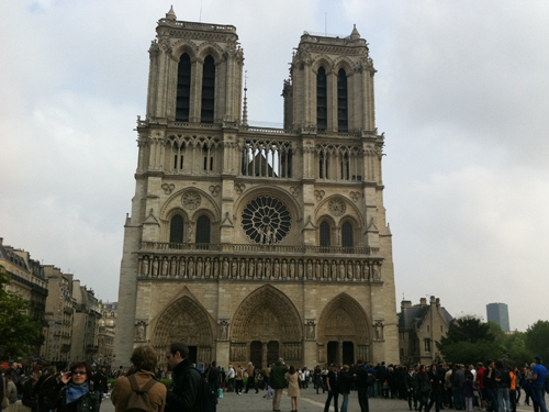 ノートルダム寺院